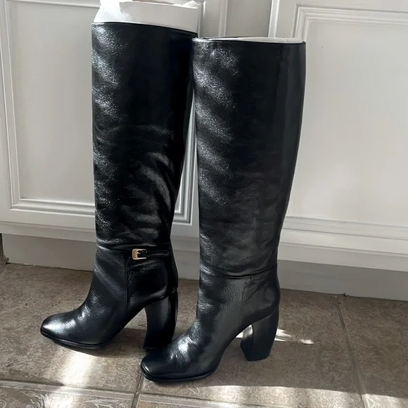 New Tory Burch boots size 7 - Picture 1 of 9
